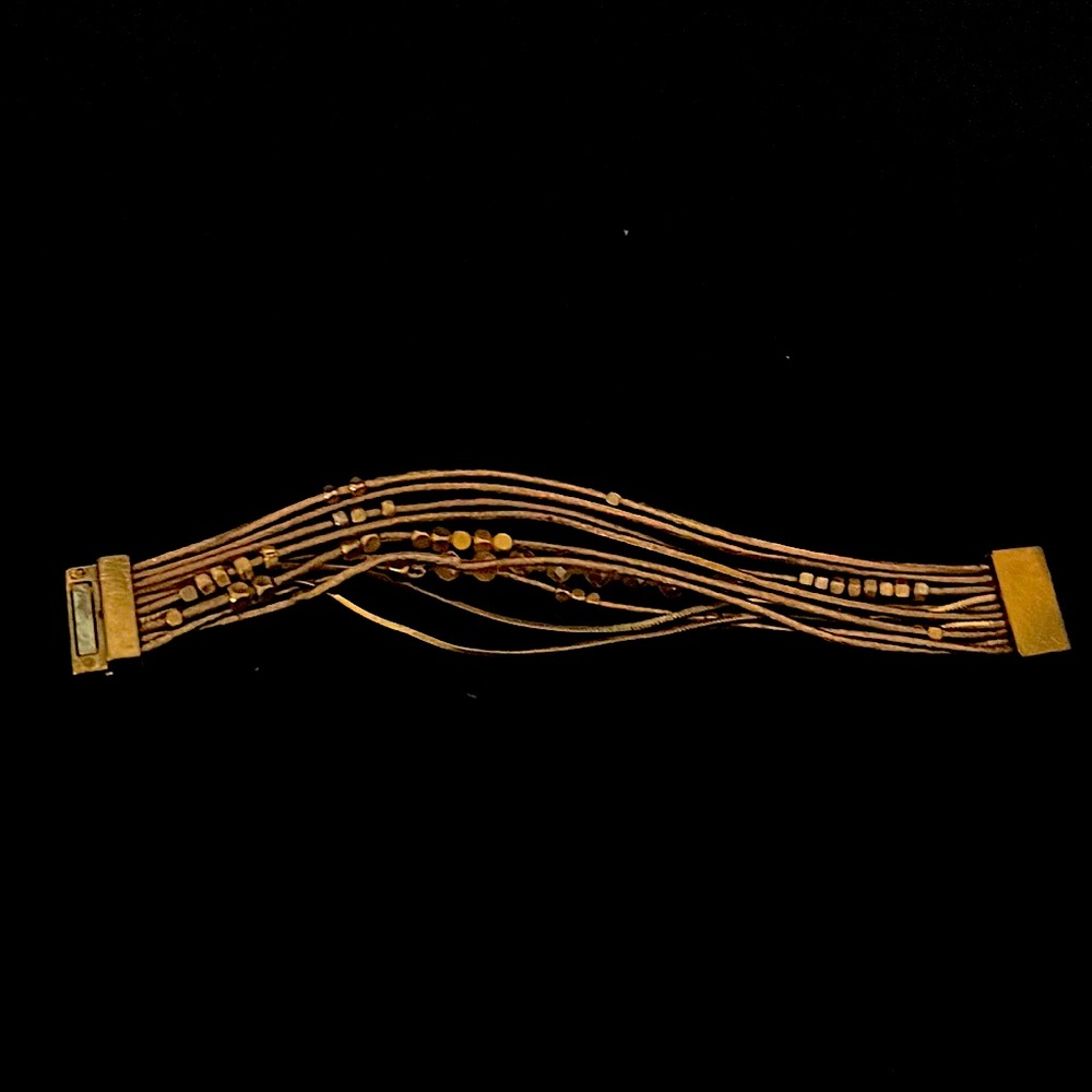 Gold tone bracelet